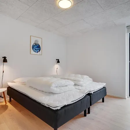 Holiday home Ahmik - 200m From The Sea In Djursland And Mols By Interhome Ebeltoft